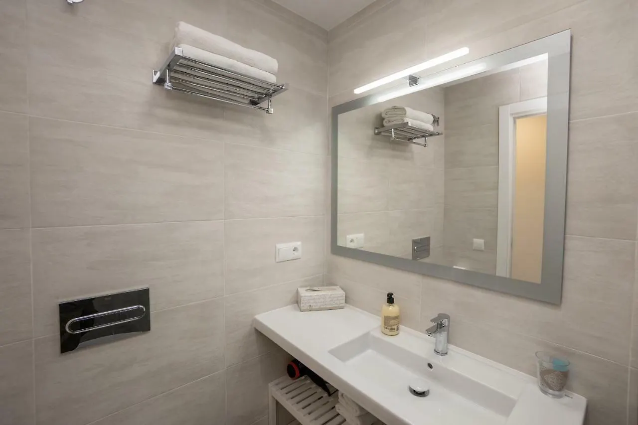 Apartamentos Mombasa 1 Planta 네르하 0*,