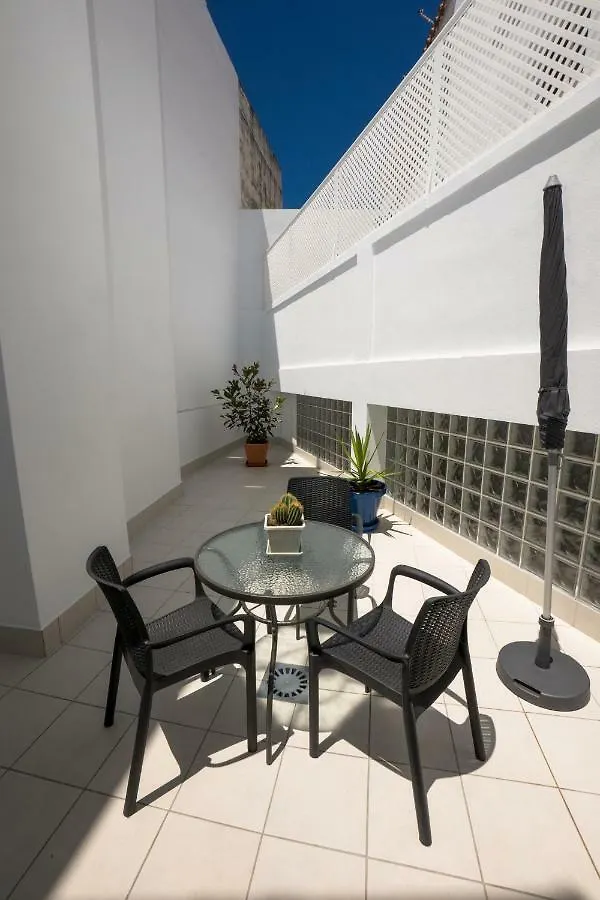 Apartamentos Mombasa 1 Planta 네르하