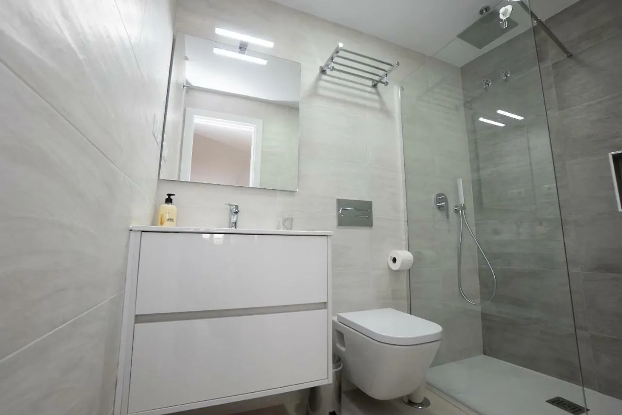 아파트 Apartamentos Mombasa 1 Planta 네르하